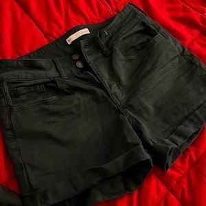 SO BLACK JEAN SHORTS BARELY WORN
